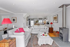 lounge 2- click for photo gallery